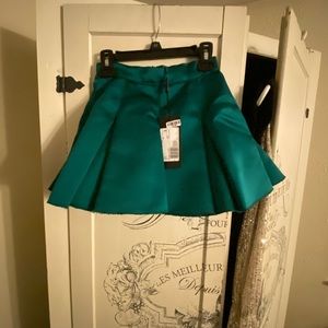 Beautiful NWT Dolce & Gabbana Skater Skirt- age 3 yrs